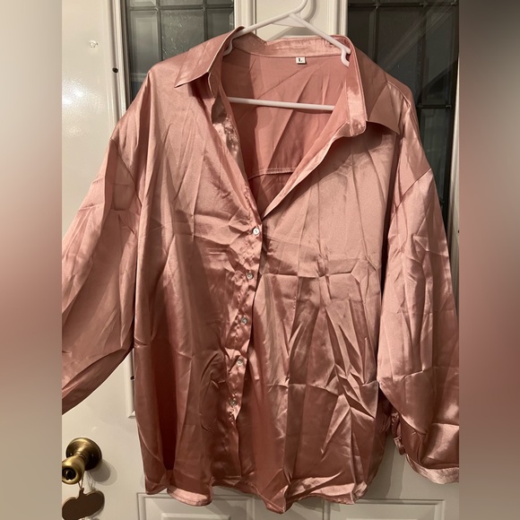 Button up blouse - Picture 2 of 7